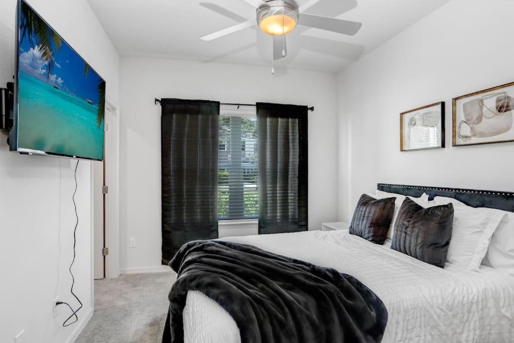 2-Bedroom Eccentric Oasis Тампа Экстерьер фото