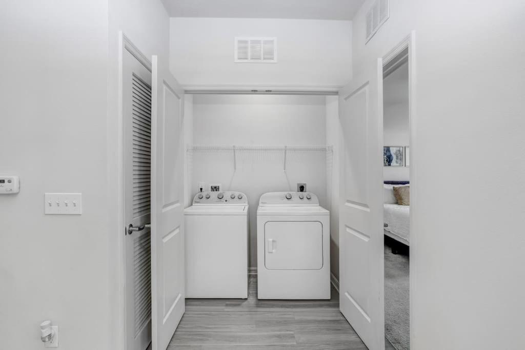 2-Bedroom Eccentric Oasis Тампа Экстерьер фото