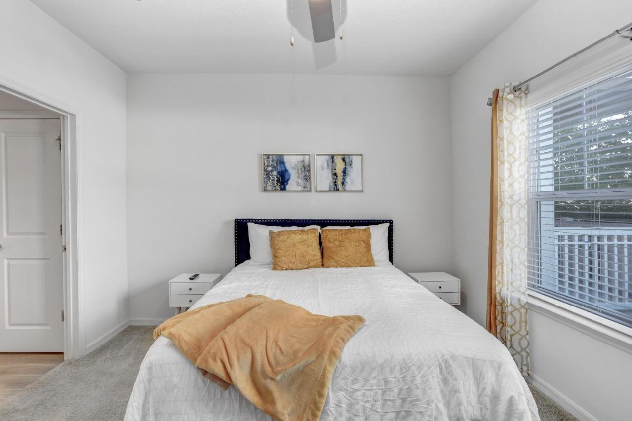 2-Bedroom Eccentric Oasis Тампа Экстерьер фото